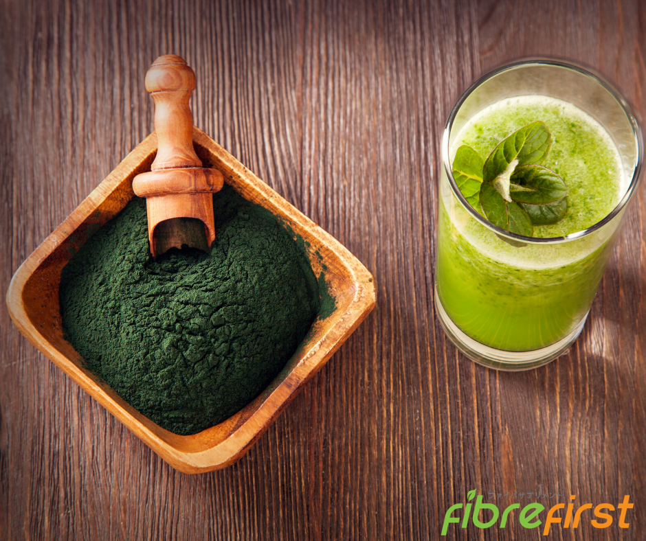 [:en]Spirulina offers a lot of benefits to the body.[:]