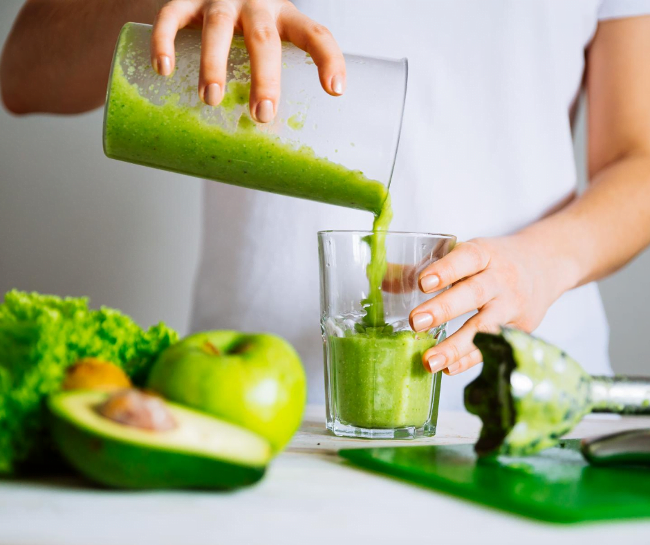 Detox drinks can help keep the body healthy.